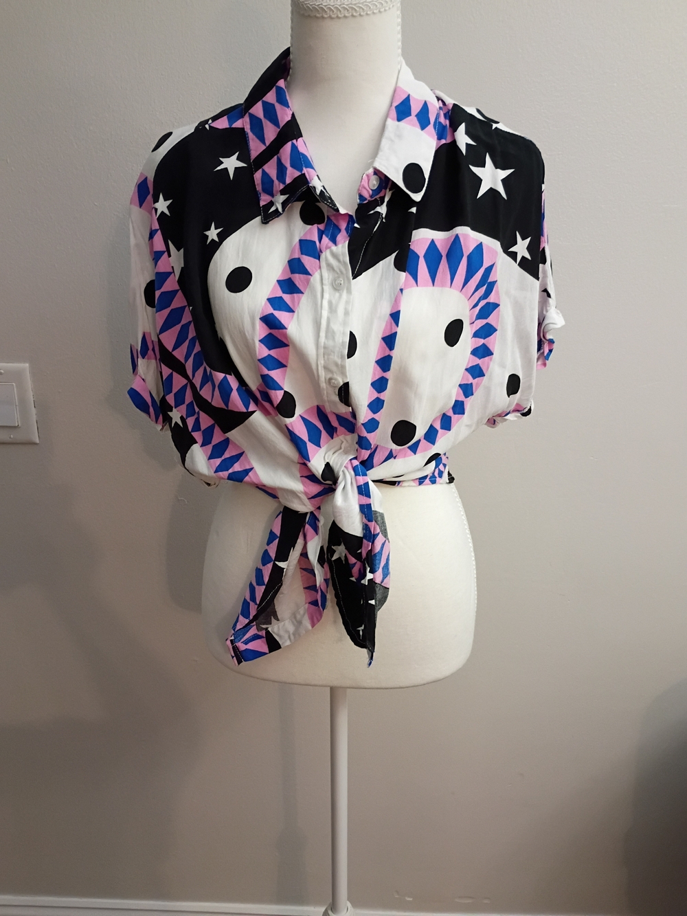Geometric Tie-Front Button-Up Tunic in Black, White & Pink